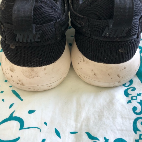 Nike Running Shoes - Picture 4 of 5